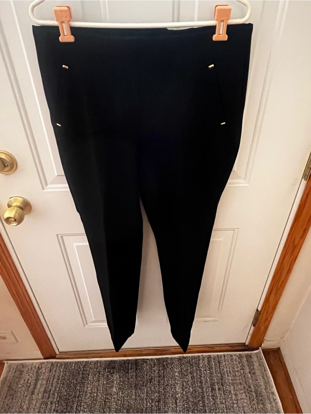 Chico’s Black Stretch Pants Size 2.5R US 14R With Gold Pocket Detail